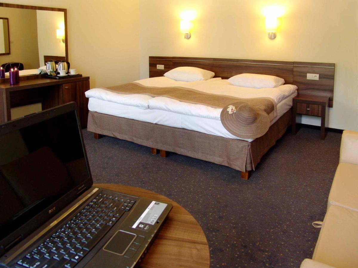 Hotel Spa Rusalka Okuninka Quarto foto